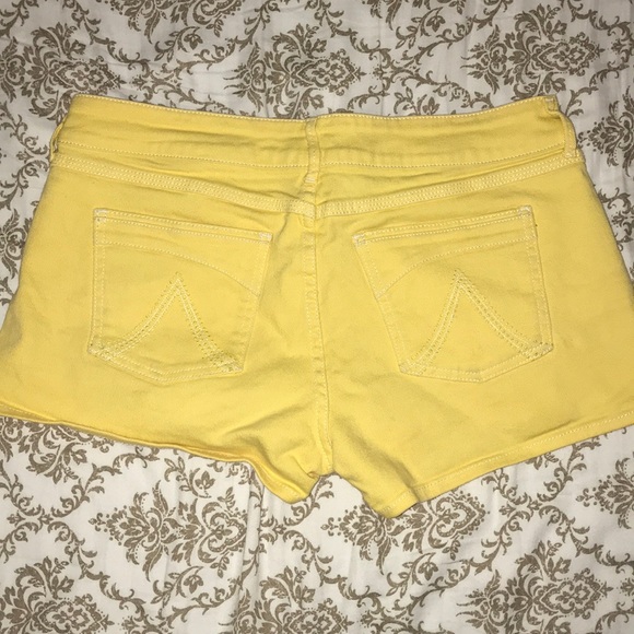 Vintage Delia’s yellow jean shorts Sz 13/14 - Picture 2 of 6
